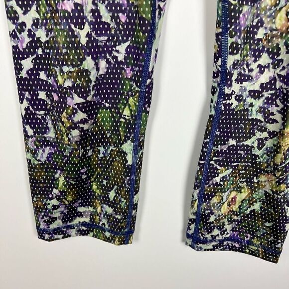 Lululemon High Rise Wunder Under Crop II Roll Down Floral Iris Print size 4 - Picture 7 of 12